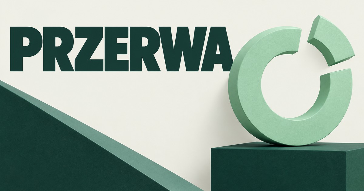Miętowy matowy pierścień z oddzielonym segmentem na jasnym tle; duży napis PRZERWA.