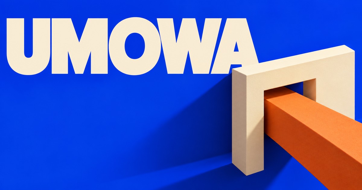 Kremowy napis UMOWA na kobaltowym tle; po prawej kremowa prostokątna rama i pomarańczowa belka przechodząca przez jej otwór poza dolny prawy kadr.